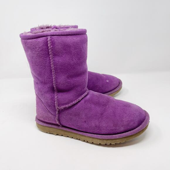 UGG Womens 5 Classic Short Boots Purple Ruby Suede Leather Cozy Lounge Warm Soft - Picture 1 of 12